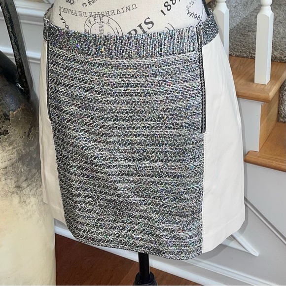 Club Monaco Women's Skirts Club Monaco Glitter White Leather Mini Skirt - Picture 3 of 10